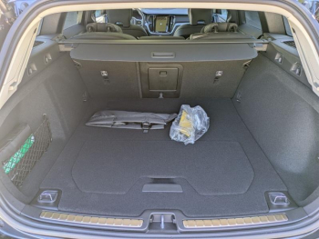 Photo 46 du bon plan VOLVO V60 B4 197ch Plus Style Dark DCT 7 occasion à 51900 €