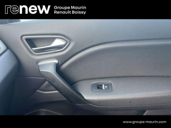 Photo 31 du bon plan RENAULT Captur 1.6 E-Tech Plug-in 160ch Intens occasion à 18850 €