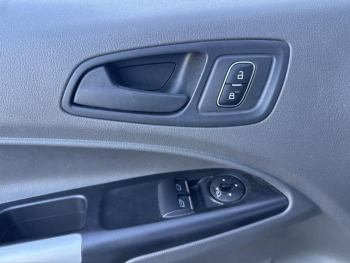 Photo 10 du bon plan FORD Transit Connect VUL L1 1.5 EcoBlue 100ch Trend BVA occasion à 22990 €