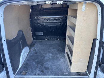 Photo 18 du bon plan FORD Transit Connect VUL L1 1.5 EcoBlue 100ch Trend BVA occasion à 22990 €