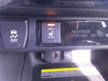 Photo 14 du bon plan TOYOTA RAV4 Hybride 222ch Collection AWD-i MY20 occasion à 28900 €