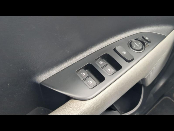 Photo 17 du bon plan KIA Stonic 1.0 T-GDi 120ch ISG Design Euro6d-T occasion à 12495 €