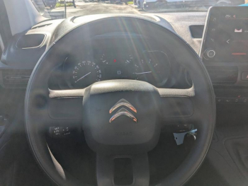 Photo 16 du bon plan CITROEN Berlingo Van VUL M 650kg BlueHDi 130 S&S Club soit 14543 HT occasion à 17431 €