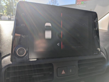 Photo 19 du bon plan CITROEN Berlingo Van VUL M 650kg BlueHDi 130 S&S Club soit 14543 HT occasion à 17431 €