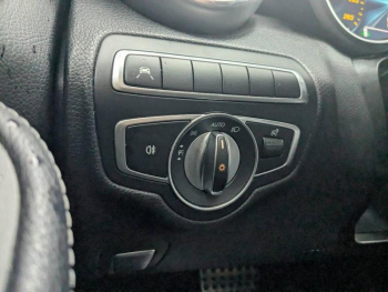 ddf-core-media-S2KVUa3021673_18.jpg Photo 18 du bon plan MERCEDES-BENZ Classe C 180 1.6 156ch AMG Line 9G-Tronic occasion à 19900 €