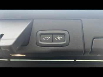 ddf-core-media-6v2Kl42025177_8.jpg Photo 8 du bon plan VOLVO XC60 T6 Hybride Rechargeable 253 + 145ch Ultra Style Dark Geartronic 8 AWD occasion à 56990 €