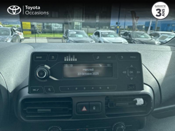 Photo 15 du bon plan TOYOTA PROACE CITY Medium 75 D-4D Dynamic occasion à 12990 €