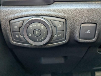 Photo 17 du bon plan FORD Ranger VUL 2.0 TDCi 170ch Super Cab Wolftrak BVA10 occasion à 32190 €