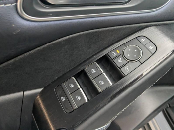 Photo 8 du bon plan NISSAN Qashqai e-POWER 190ch Tekna 2022 occasion à 30490 €