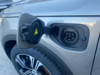 Photo 33 du bon plan VOLVO XC40 T5 Recharge 180 + 82ch Inscription Luxe DCT 7 occasion à 33900 €