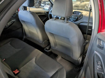 Photo 9 du bon plan FORD Ka+ 1.2 Ti-VCT 85ch S&S Ultimate occasion à 10890 €