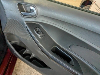 Photo 11 du bon plan FORD Ka+ 1.2 Ti-VCT 85ch S&S Ultimate occasion à 10890 €