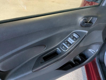 Photo 12 du bon plan FORD Ka+ 1.2 Ti-VCT 85ch S&S Ultimate occasion à 10890 €