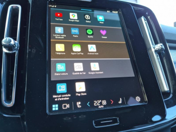 Photo 18 du bon plan VOLVO XC40 B3 163ch Plus DCT 7 occasion à 36990 €