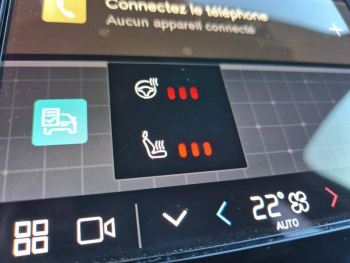 Photo 22 du bon plan VOLVO XC40 B3 163ch Plus DCT 7 occasion à 36990 €