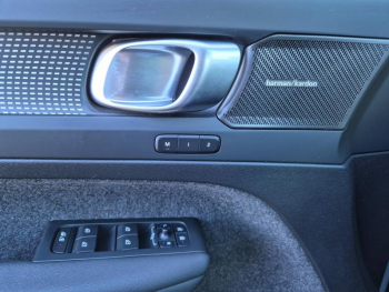 Photo 29 du bon plan VOLVO XC40 B3 163ch Plus DCT 7 occasion à 36990 €