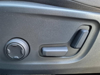 Photo 32 du bon plan VOLVO XC40 B3 163ch Plus DCT 7 occasion à 36990 €