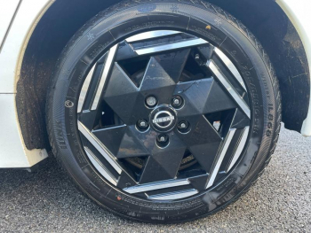 Photo 18 du bon plan NISSAN Leaf 150ch 40kWh Acenta 22 occasion à 14990 €