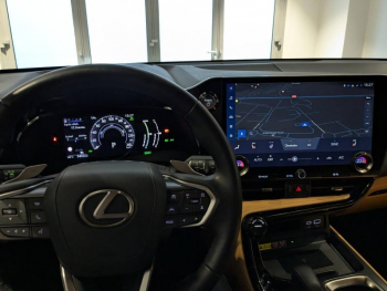 ddf-core-media-EArZZ317016388_5.jpg Photo 5 du bon plan LEXUS NX 450h+ Luxe 4WD occasion à 50856 €