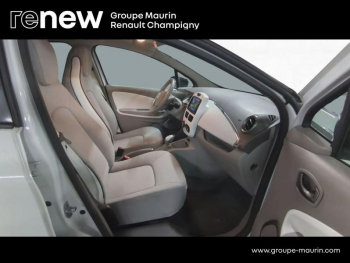 Photo 10 du bon plan RENAULT Zoe Zen charge normale R90 MY19 occasion à 6599 €