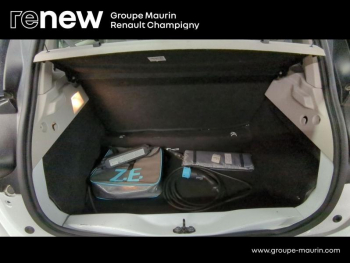 Photo 12 du bon plan RENAULT Zoe Zen charge normale R90 MY19 occasion à 6599 €