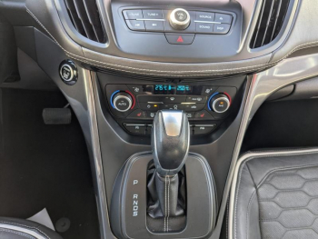 ddf-core-media-BfATS7173227_13.jpg Photo 13 du bon plan FORD Kuga 1.5 Flexifuel-E85 150ch Stop&Start Vignale 4x2 BVA Euro6.2 occasion à 18290 €