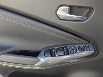 Photo 11 du bon plan NISSAN Juke 1.6 Hybrid 143ch Tekna 2023.5 occasion à 24800 €