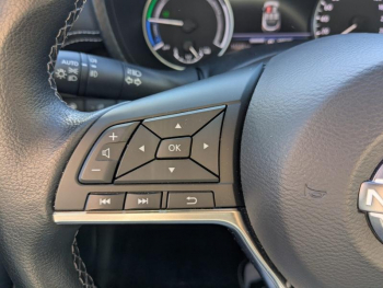 Photo 14 du bon plan NISSAN Juke 1.6 Hybrid 143ch Tekna 2023.5 occasion à 24800 €