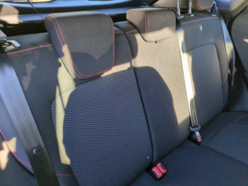 Photo 17 du bon plan FORD Puma 1.0 EcoBoost 125ch S&S mHEV ST-Line Powershift occasion à 19500 €