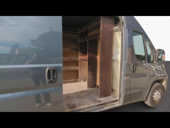 Photo 13 du bon plan CITROEN Jumper Fg VUL 30 L2H2 2.2 BlueHDi 140 S&S Driver occasion à 18990 €