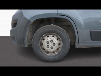 Photo 17 du bon plan CITROEN Jumper Fg VUL 30 L2H2 2.2 BlueHDi 140 S&S Driver occasion à 18990 €