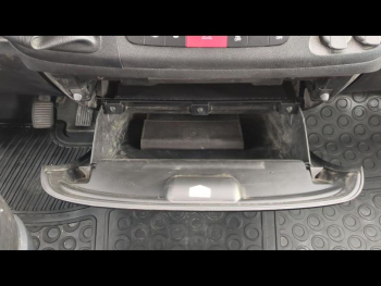 Photo 21 du bon plan CITROEN Jumper Fg VUL 30 L2H2 2.2 BlueHDi 140 S&S Driver occasion à 18990 €