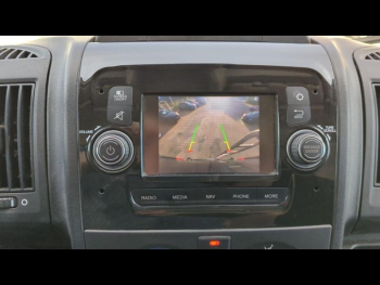 Photo 22 du bon plan CITROEN Jumper Fg VUL 30 L2H2 2.2 BlueHDi 140 S&S Driver occasion à 18990 €