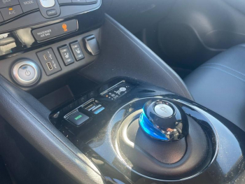 Photo 17 du bon plan NISSAN Leaf 150ch 40kWh N-Connecta 22 occasion à 15990 €