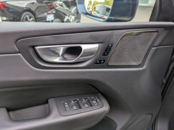 Photo 11 du bon plan VOLVO XC60 B4 197ch Ultimate Style Chrome Geartronic occasion à 42900 €
