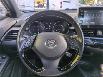 Photo 12 du bon plan TOYOTA C-HR 122h Dynamic Business 2WD E-CVT MC19 occasion à 19000 €