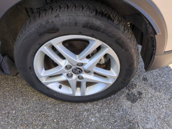 Photo 21 du bon plan TOYOTA C-HR 122h Dynamic Business 2WD E-CVT MC19 occasion à 19000 €