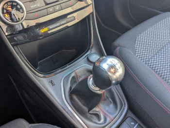 Photo 24 du bon plan FORD Puma 1.0 Flexifuel 125ch S&S mHEV ST-Line occasion à 18453 €