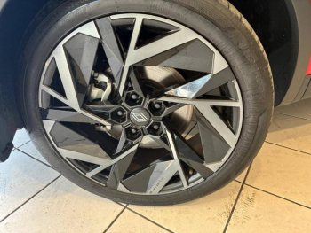 Photo 11 du bon plan RENAULT Arkana 1.6 E-Tech 145ch full hybrid esprit Alpine -24 occasion à 26990 €