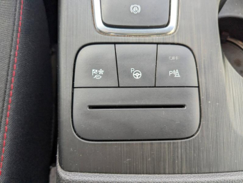 Photo 25 du bon plan FORD Kuga 2.5 Duratec 190ch FHEV E85 ST-Line Business BVA occasion à 26451 €