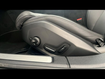 Photo 15 du bon plan VOLVO V60 B4 197ch Ultra Style Dark DCT 7 occasion à 54900 €