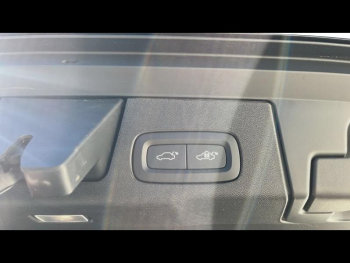 Photo 13 du bon plan VOLVO XC60 T6 Hybride Rechargeable 253 + 145ch Utra Style Chrome Geartronic 8 AWD occasion à 69200 €
