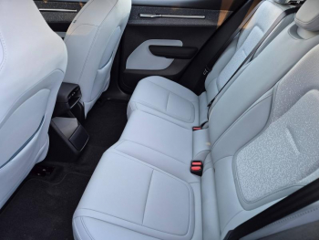 Photo 6 du bon plan VOLVO EX30 Single Extended Range 272ch Ultra occasion à 42490 €