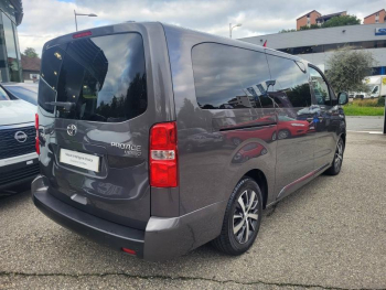 Photo 18 du bon plan TOYOTA ProAce Verso Long 2.0 180 D-4D Dynamic Connect BVA RC23 occasion à 38990 €