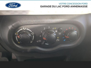 Photo 10 du bon plan RENAULT Twingo 1.0 SCe 65ch Life - 20 occasion à 8290 €