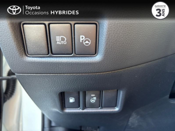 Photo 24 du bon plan TOYOTA C-HR 184h Collection 2WD E-CVT MY22 occasion à 24990 €