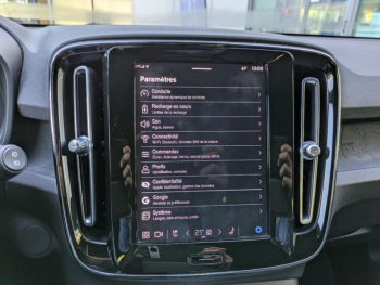 Photo 28 du bon plan VOLVO XC40 Recharge 231ch Plus EDT occasion à 31900 €