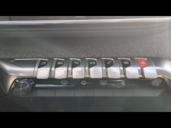 ddf-core-media-mvq9oy3074_26.jpg Photo 26 du bon plan PEUGEOT 3008 1.5 BlueHDi 130ch E6.c Allure S&S occasion à 15990 €