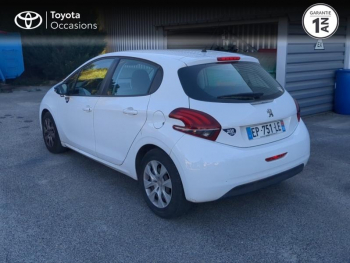 Photo 2 du bon plan PEUGEOT 208 1.2 PureTech 68ch Like 5p occasion à 7490 €