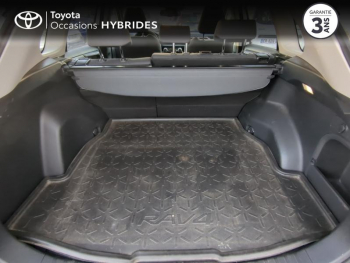 Photo 10 du bon plan TOYOTA RAV4 2.5 Hybride 218ch Dynamic 2WD MY22 occasion à 31500 €